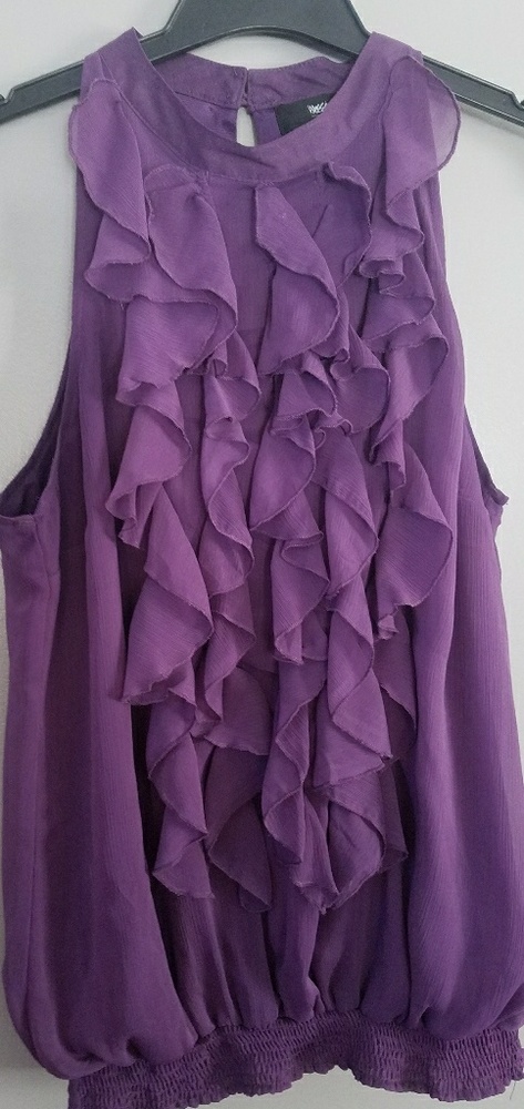 Ruffle mock neck sleeveless blouse